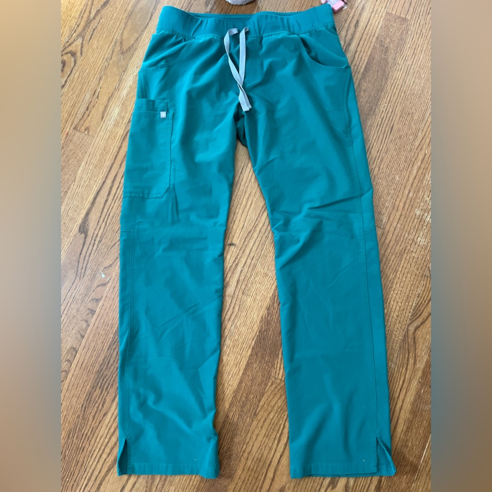 Tall Green Figs Scrubs